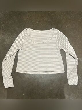 Gilly Hicks Soft White & Light Gray Striped Scoop-Neck Long Sleeve Top - Women S